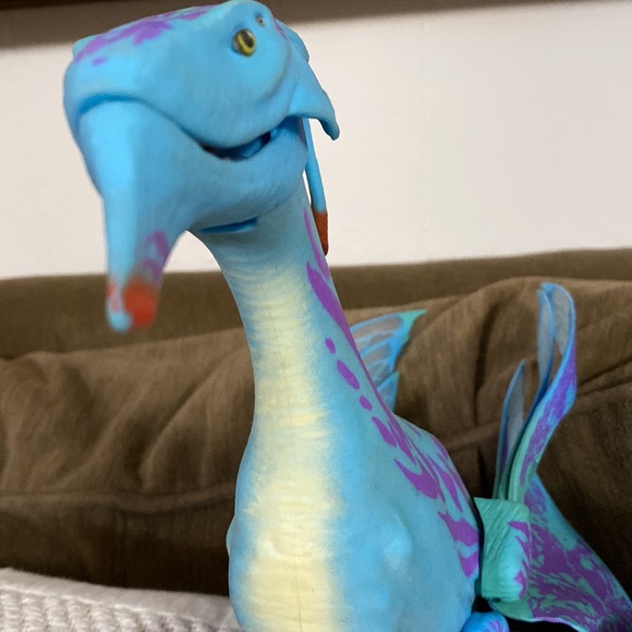 Disney’s Banshee Authentic tag attached. Used. Collectible. Interactive Toy - Picture 5 of 10